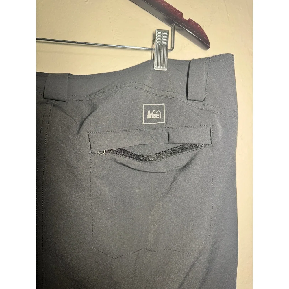 REI Mens Hiking Pants Black 40W x 30L Technical Outdoor Stretch Ankle Zip